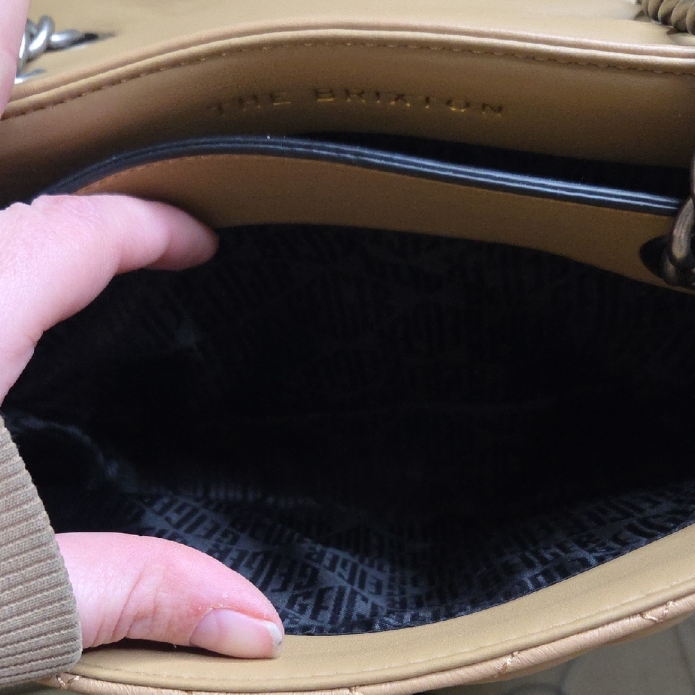 Kurt Geiger The Brixton Shoulder Bag with Chain Strap - Picture 7 of 11